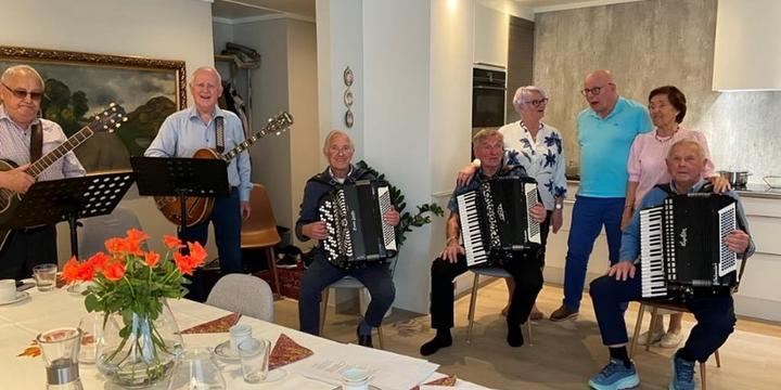 Bilde/illustrasjon for Syng med oss musikantane Syng med oss musikantane